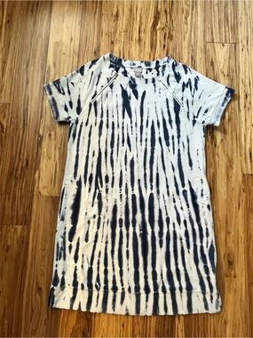 Chicos Zenergy Tie-Dye Short Sleeve Shift Dress - Navy on White, size 2
